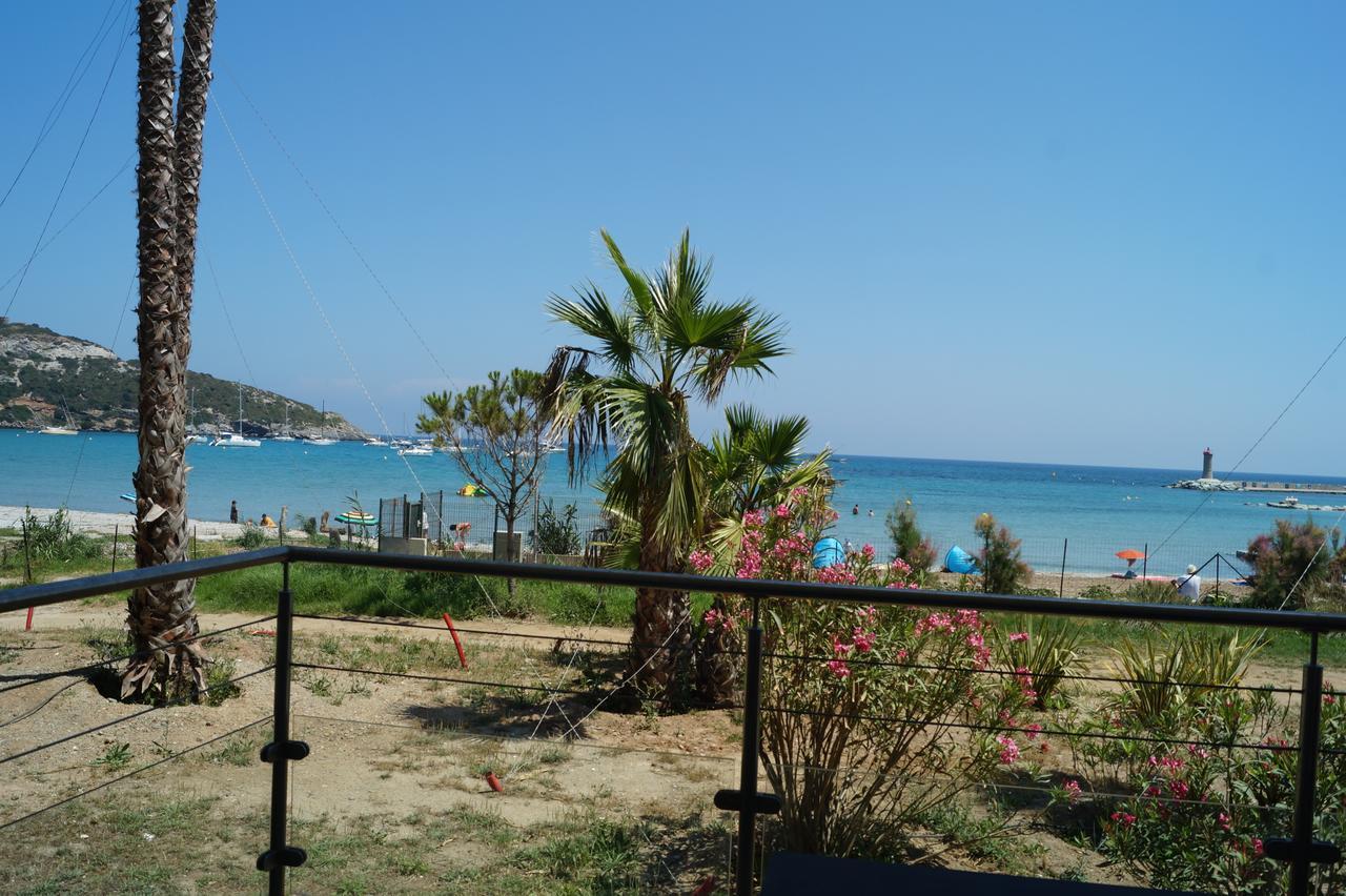 Residence Villa Tyrrenia มาชินาจิโอ ภายนอก รูปภาพ