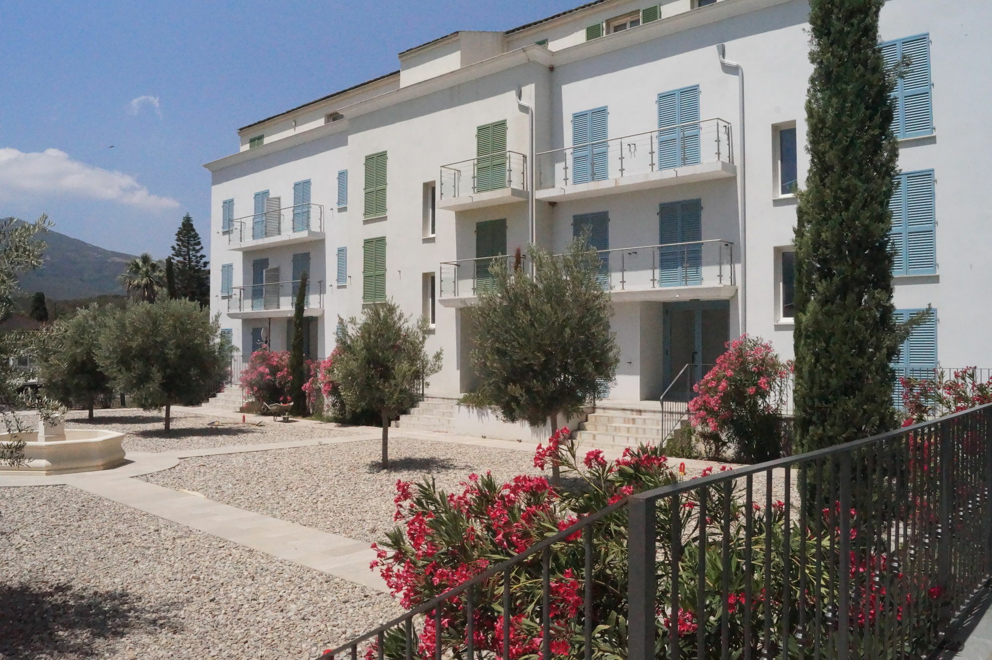 Residence Villa Tyrrenia มาชินาจิโอ ภายนอก รูปภาพ