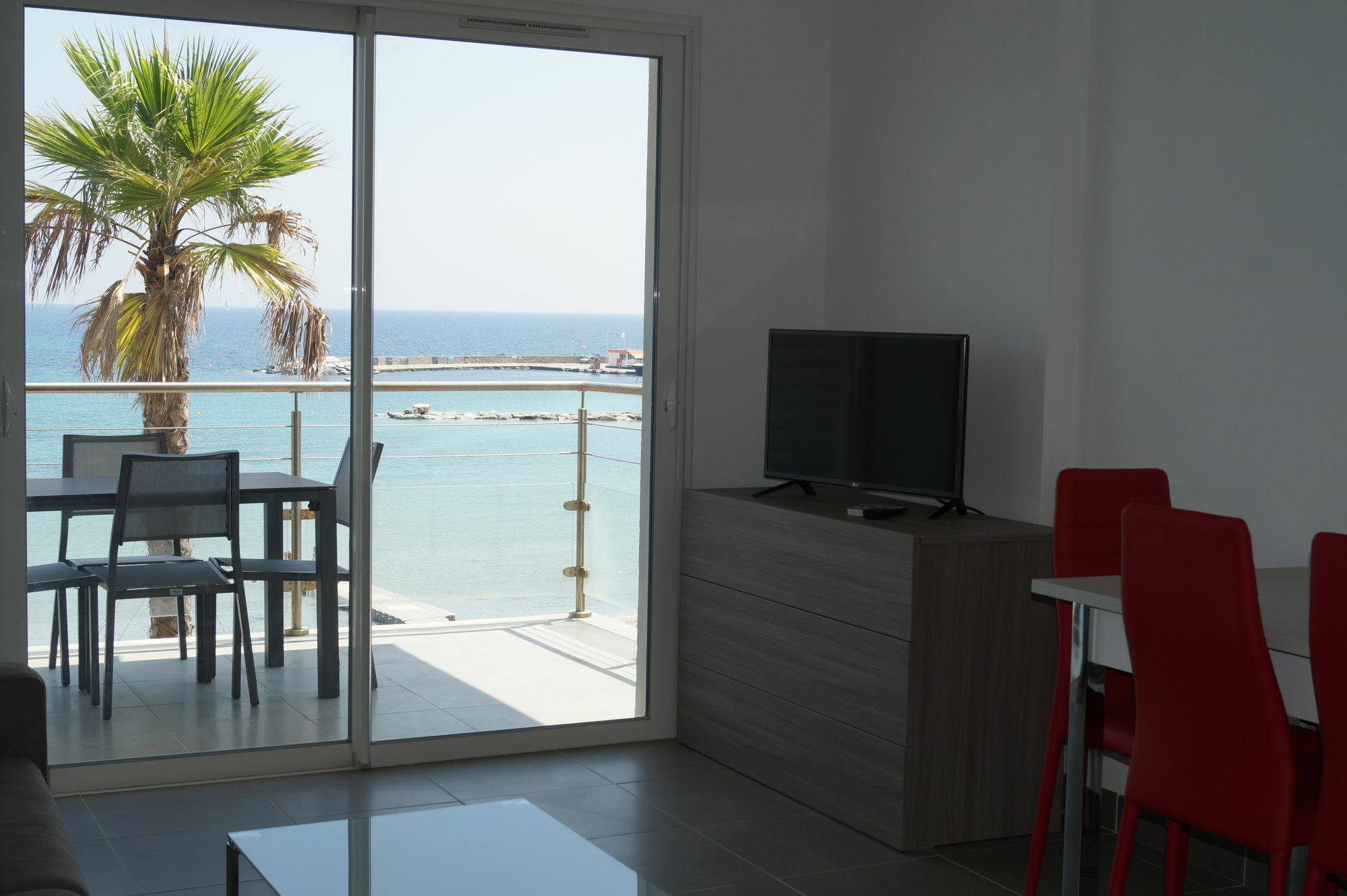 Residence Villa Tyrrenia มาชินาจิโอ ภายนอก รูปภาพ